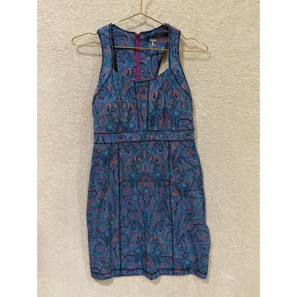 Title Nine Womens Nimblene Athletic Dress Size 2 Blue Paisley w/Pink TN-140948